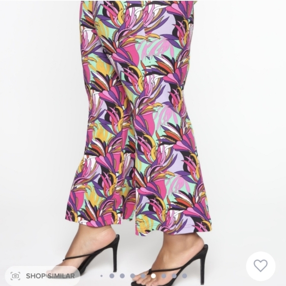 Fashion 𝗡𝗼𝘃𝗮- Woman's World Stop Printed Flare Pants - Picture 2 of 3